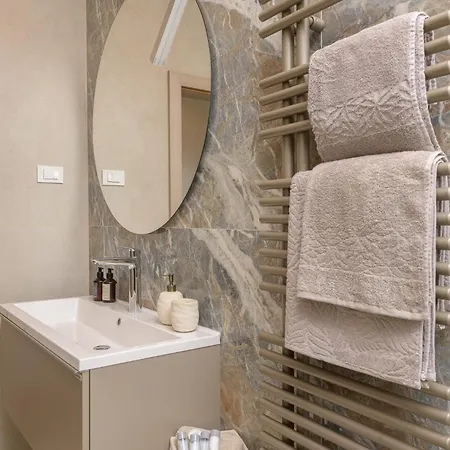 Azure Pine Private Rooftop Terrace & Jacuzzi Apartamento *