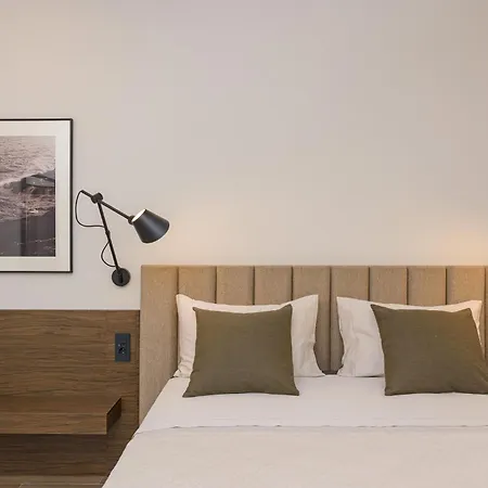Apartamento Azure Pine Private Rooftop Terrace & Jacuzzi *