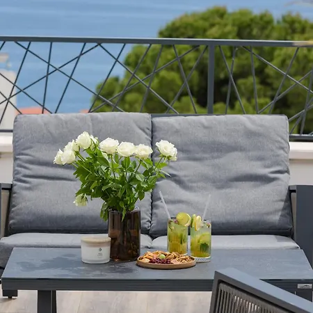 Apartamento Azure Pine Private Rooftop Terrace & Jacuzzi Trogir