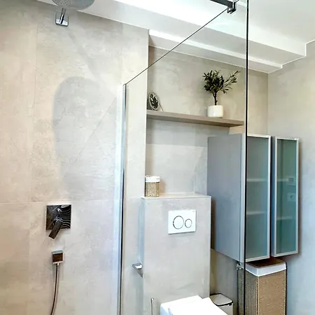 Azure Pine Residence Private Heated Pool & Rooftop Jacuzzi Appartement *